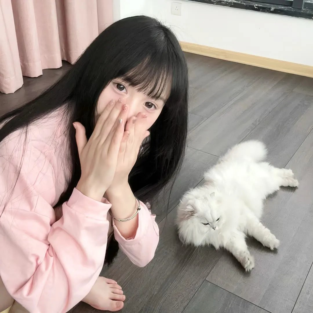 北极百货的秋乃小姐