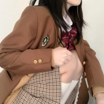 好女三头瞒